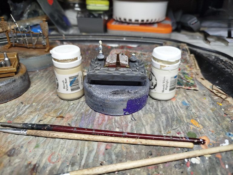 Base coat and highlight the candles
