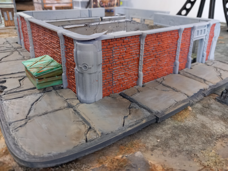 I love painting a nice brick wall. Had time for a brown base coat today