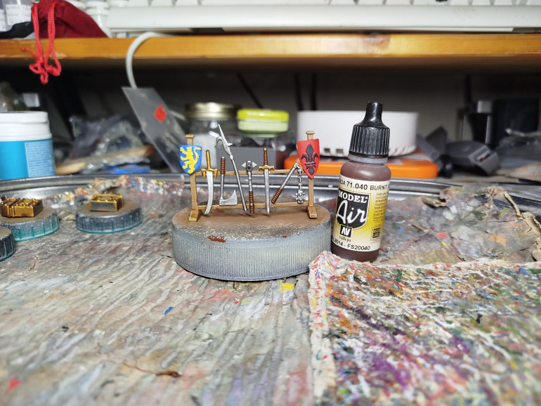 Paint the weapon handles