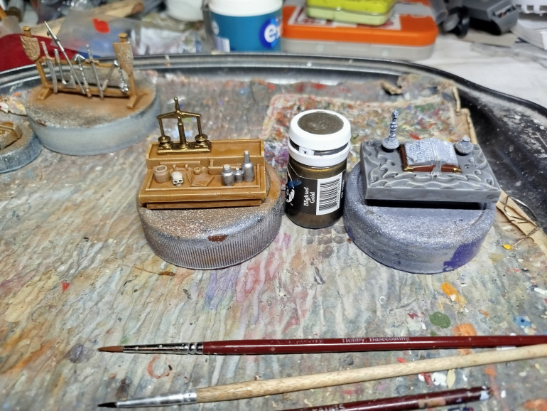Base the corner pieces and scales