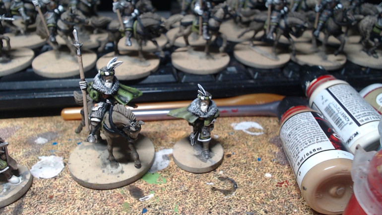 The fur comes from Medbury Miniatures Hearthguard Vengel. The beard is from Wargames Atlantic's Conquistador Artillery crew. Digitally kitbashed and topped with some feathers from Cults3D.