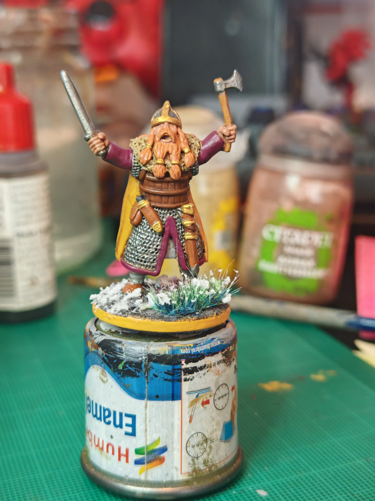 In keeping with colour coding my SAGA bases, Bannermen, Champions etc. are yellow rimmed.