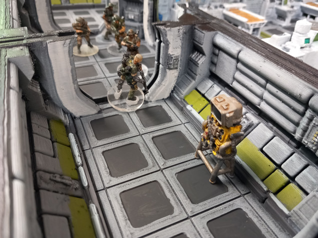 Both teams near their objectives whole trackers remain quiet. Too quiet. The spawns increase but don't move. Voce and Beck both download the information they need. The sgts is the most important revealing an infected patient came from the nearby Coney ops centre. They now gave a new target ho investigate. 