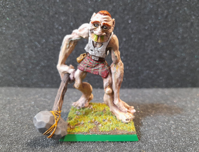 C28 Giant “Nine Fingers” 1986