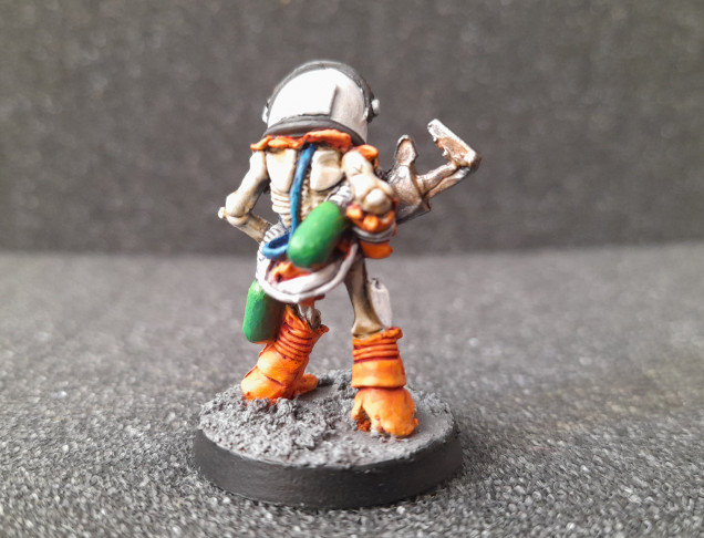 LE9 Space Skeleton 1986