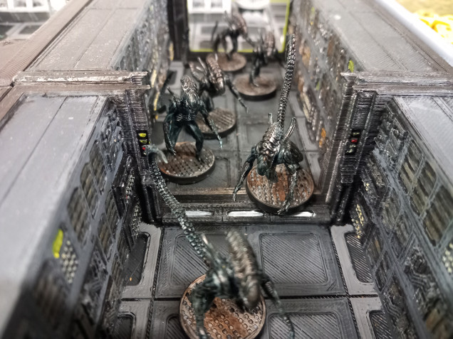 The Alien horde continues its pursuit as others spawn right near the extraction point. Waisting no time Beck leafs his squad and the civilian to safety but Voce is left behind with aliens in pursuit behind her and others spawning chocking the escape route.