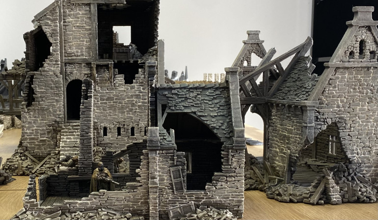 Some ruins for my little bit of Country Bliss.   Just working on the stonework at this point.