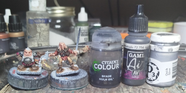 Base coat VGA 72.754 Gunmetal, wash with GW Nuln Oil, drybrush and edge highlight with P3 Quick Silver