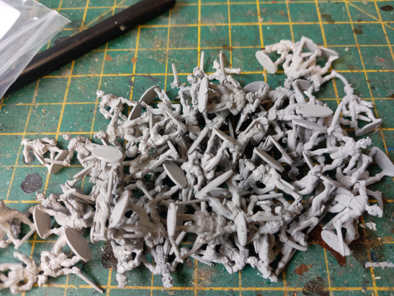 I have a lot of little metal to get through, so I'm starting with the imperial Martians 