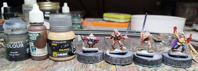 Base VMC 302 Dark Rust, wash with GW Agrax Earthshade, then drybrush with A.Mig-0620 Dark Sand
