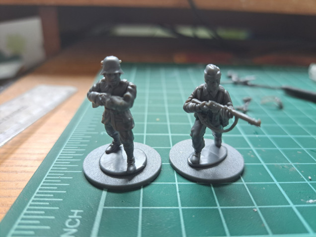 (L) A member of Lord Cirencester's Alarm Company (R) A British Union of Fascists legionnaire