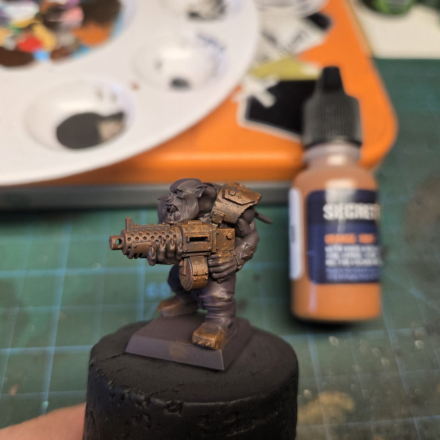 final stipple is orange rust. An orange brown will work