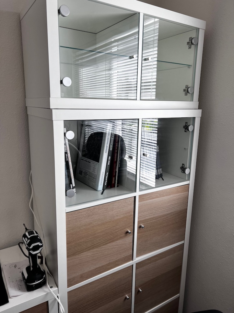 I do like the clean look of my new work space.