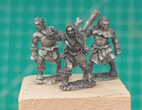 Bogmen with Hand Weapons - Mace Face Miniatures