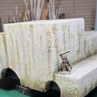 Weathering up Necromunda terrain
