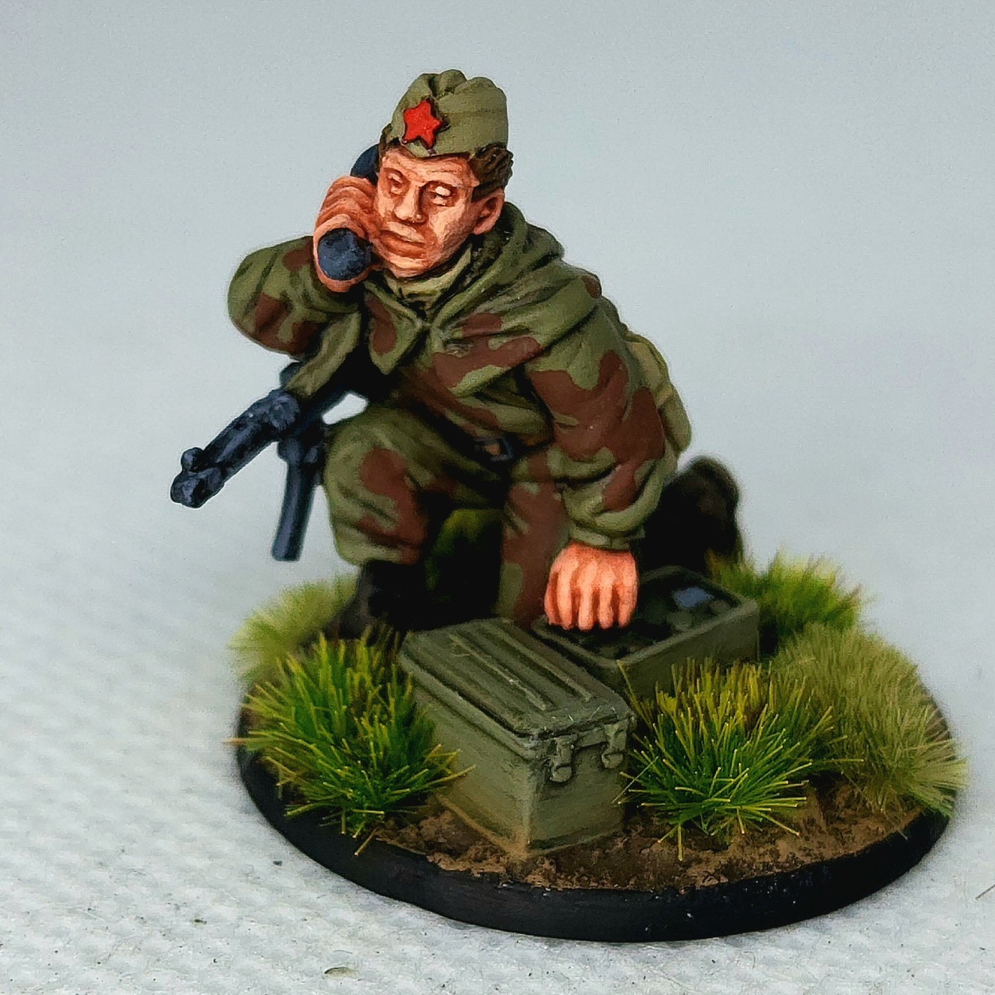 Soviet Scout with Radio - Eureka Miniatures