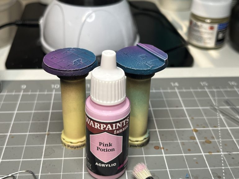 All over drybrush to highlight all the edges.