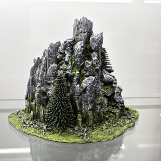 Four LoS blocking rock formations.