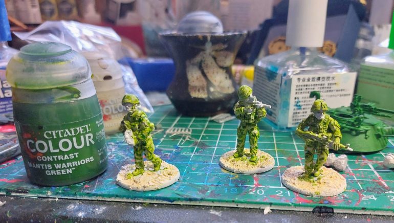 Then Smaller Streaks of GW Mantis Warrior Greem