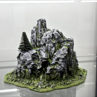 Four LoS blocking rock formations.