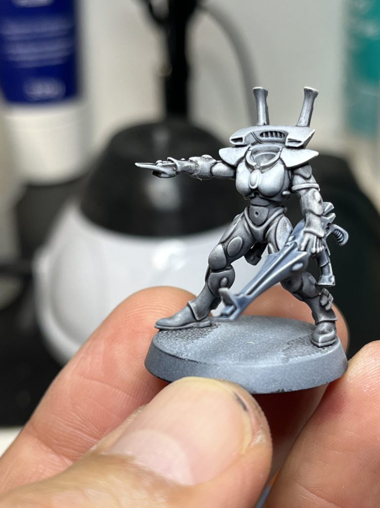 A light drybrush of Brigade Grey over all the Speedpainted parts.