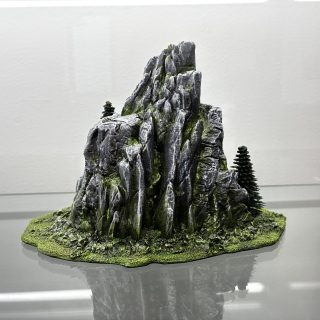 Four LoS blocking rock formations.