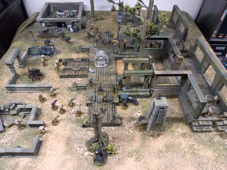 After a grime wash to bring out the stone work j had a play around with some minis