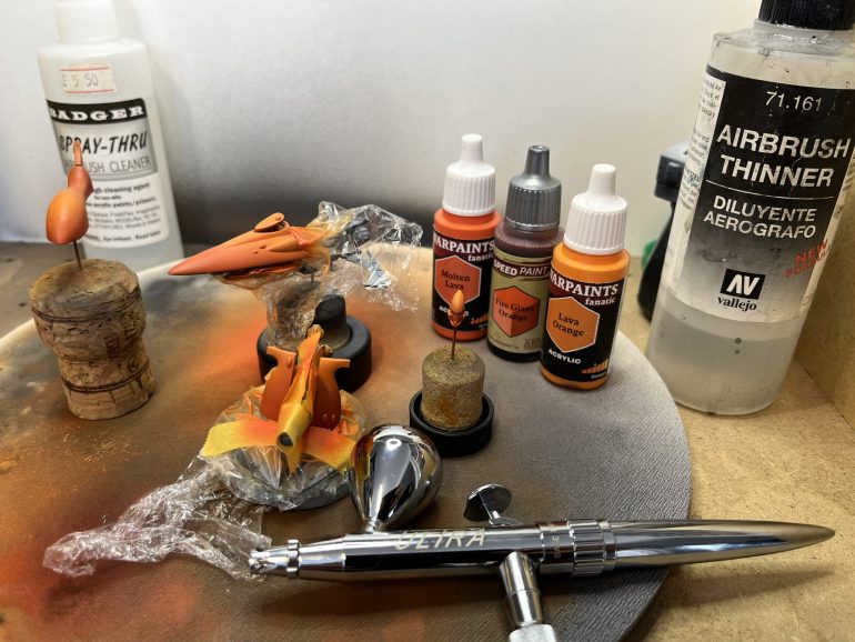 The orange parts next.  I used the orange Speedpaint to intensify the base coat before working up the highlights.  The Speedpaint really helps to reduce the telltale ‘airbrush look’ and creates a stronger colour more quickly.
