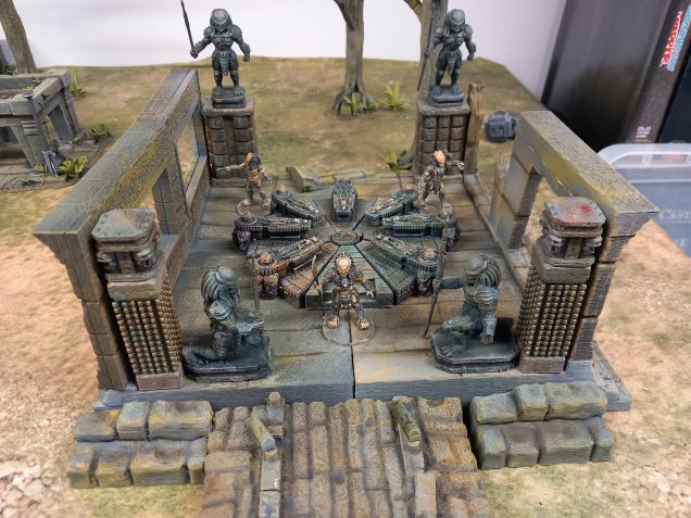 Looking at some other users for my Yavin4 terrain. Adding some predator scenery for dome AvP games 