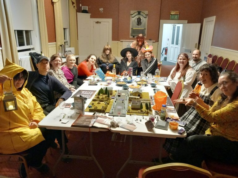 Halloween game night of Don't look back