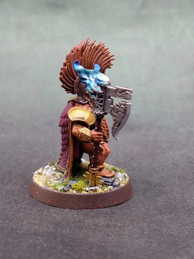 Went for Blue flames like a lot of my other AoS stuff. With the orange and the deep pink all over the mini I wanted a cold colour to balance the model.