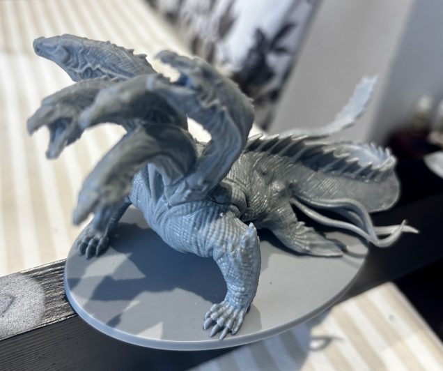 The Hydra! Going to skip the Slap Chop on this one and base with a two tone spray and the use Speedpaint like a wash to add depth. I wet blended the green a bone where the slime tones change.