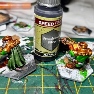 A sh*tload of Dwarves!