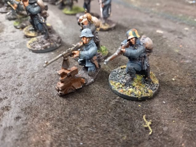 Anti tank rifle. The Germans have some interesting specialist units. Interesting that the German list doesn't include cavalry unlike French and British 