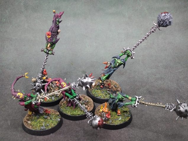 Finished my mates team of 5 fanatics. I believe there's a 6th one that is on a diorama somewhere but these have been a lot of fun. I think playing with them would bug me because they like to fall over, but with a bit of weight underneath the base I am sure that could be solved.