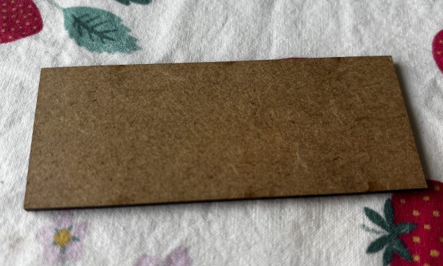 Thinking about how to base these guys I was going to just glue and flock the to hide the round circles on the feet of the models but really didn’t like the idea so in a moment of madness I decided to clip the bases off and go for a flag stone effect