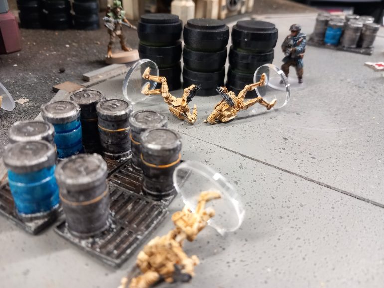 Roaring a trandoshan challenge Krig tries to get into melee but is cheated by Morins plasma gun as he strikes down the final droid.