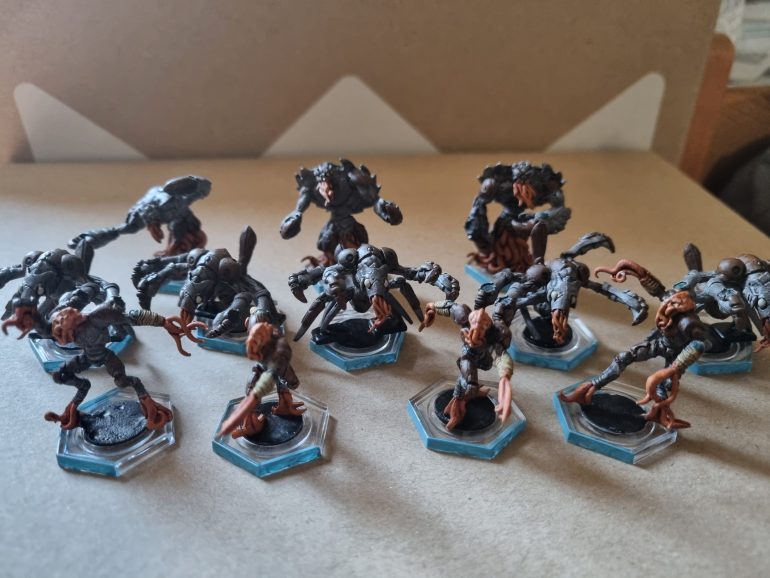 Nameless team, the Kalimarin Ancients. Really enjoyed painting these and loved how alien and gribbly they were. The temptation to go with a cthulhu theme was really strong, but I found something from stellaris I really liked and stuck with it.