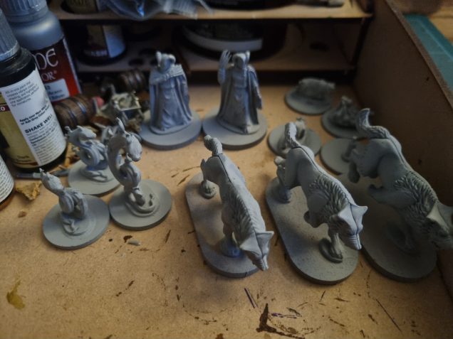 Throwing somethings onto the painting board to get some painting started. The wolves definitely meet the criteria of the wandering creatures tables but the others are from specific scenarios from the red king and the Maze of Malcor. Look i fancied painting them, so Sue me lol.