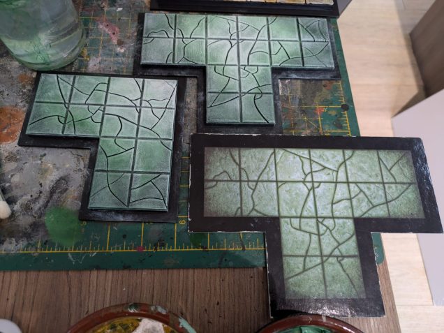 The green was a bit of a challenge - I wasn't sure if white highlights would work or make it look too 