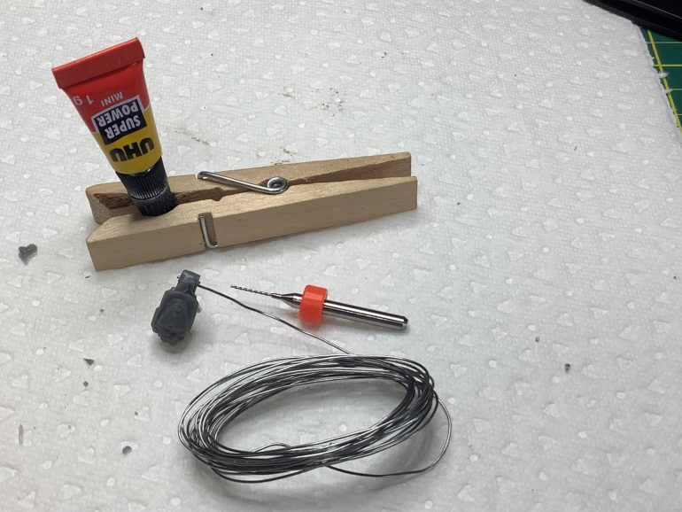 Easy drilling on resin. Do not inhale.