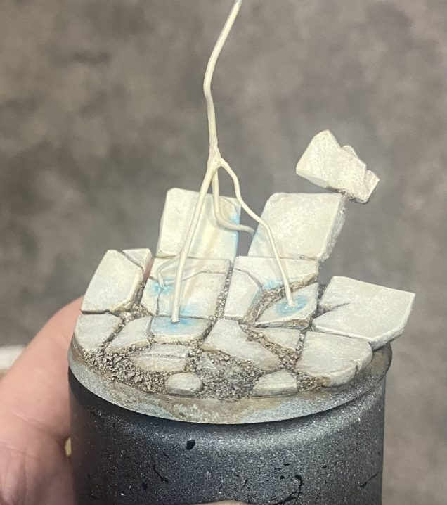 Painted my base up to match my Roman white marble scheme, and added the lightning for Yndrasta to ride