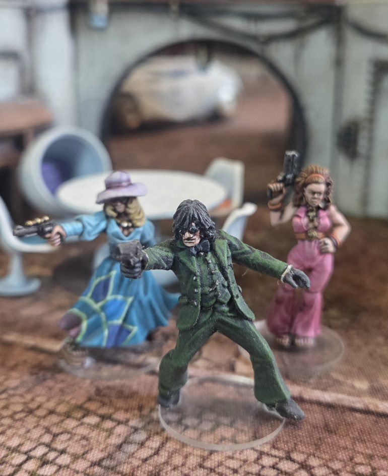 His Groovines Titus Verne (Jerry Cornelius), his sister Julia (pink jumpsuit) and Candy Peoples, I am really happy with how her skirt came out.