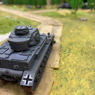 Chain of Command Learning games