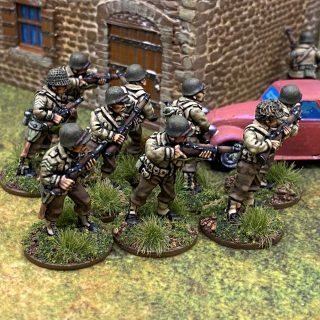 Chain of Command Learning games