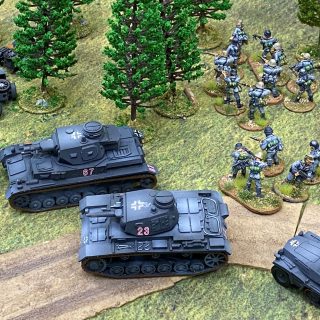Chain of Command Learning games