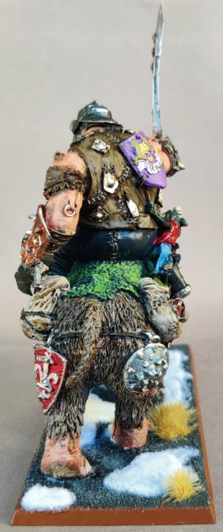 Mournfang cavalry captain