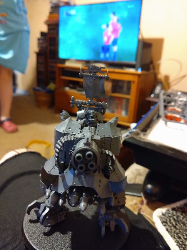 As soon as I built this fella I wanted to buy another one. Dakkarigs are cool. The people chopping up the Armageddon box minis on eBay are currently competing with each other quite fiercely on price. I was able to pick one up for £20 delivered. I think this will be set at a far less attractive price when the mini comes out separately later.