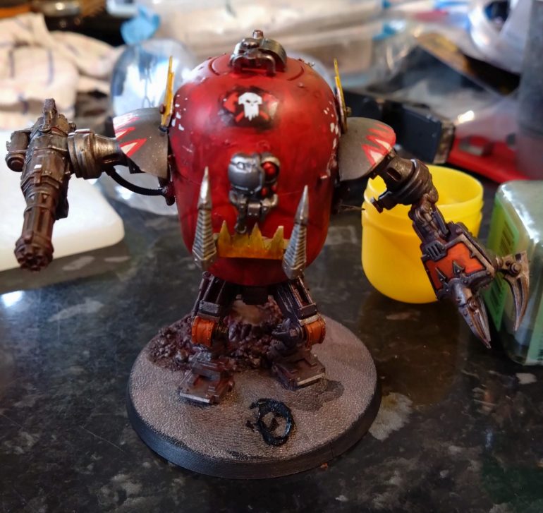 Much happier with this face and the shoulder pads are OK. Just need to base properly and improve the paint job slightly and he's done.