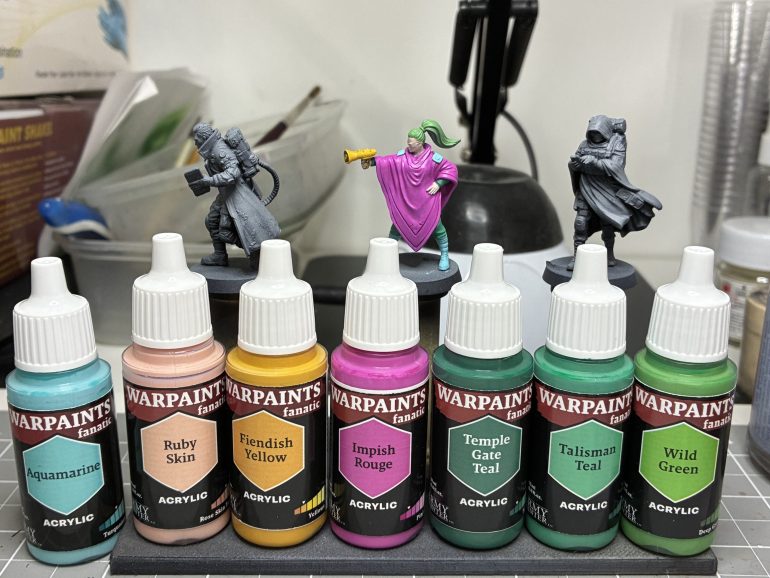 Propaganda Hacker. Base coats down